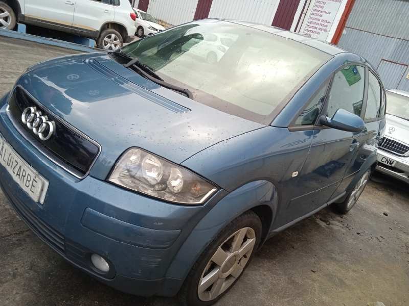 audi a2 (8z) del año 2000