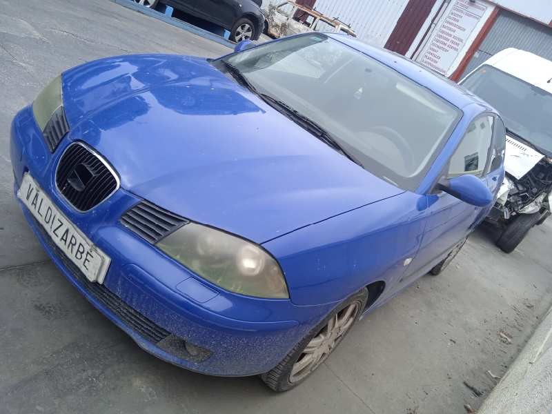 seat ibiza (6l1) del año 2002