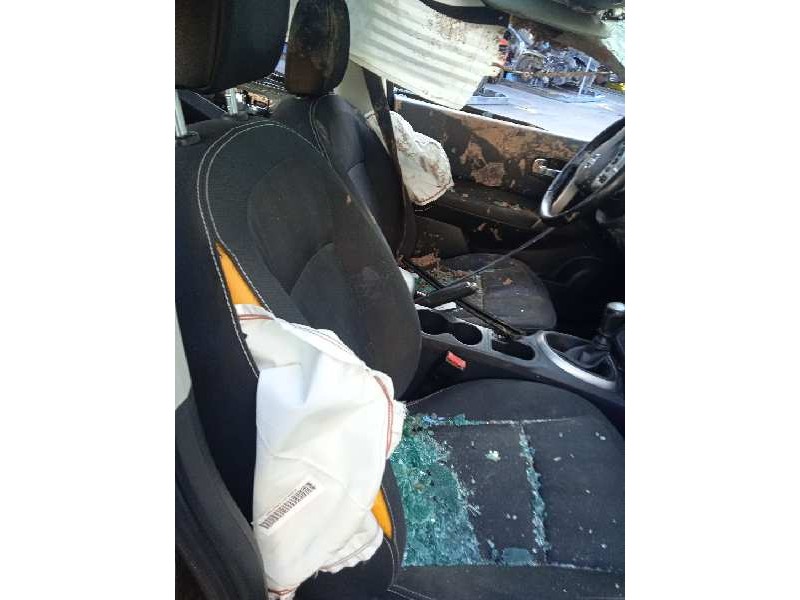 nissan qashqai (j10) del año 2012