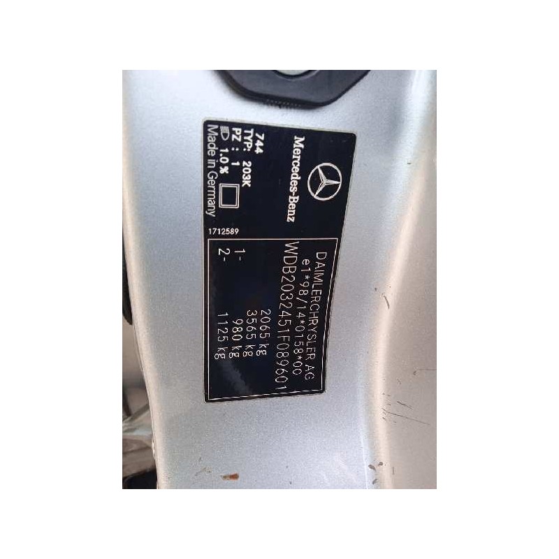 mercedes-benz clase c (w203) familiar del año 2001