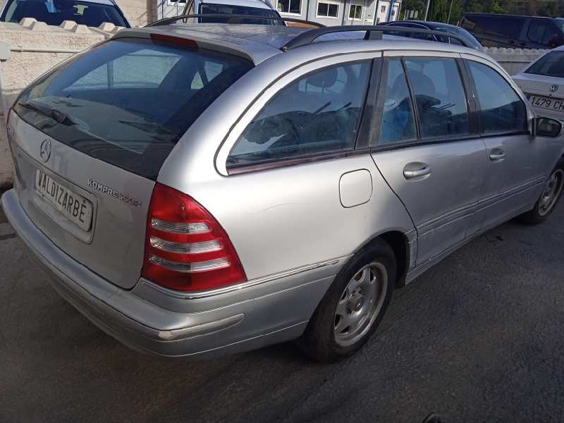 mercedes-benz clase c (w203) familiar del año 2001
