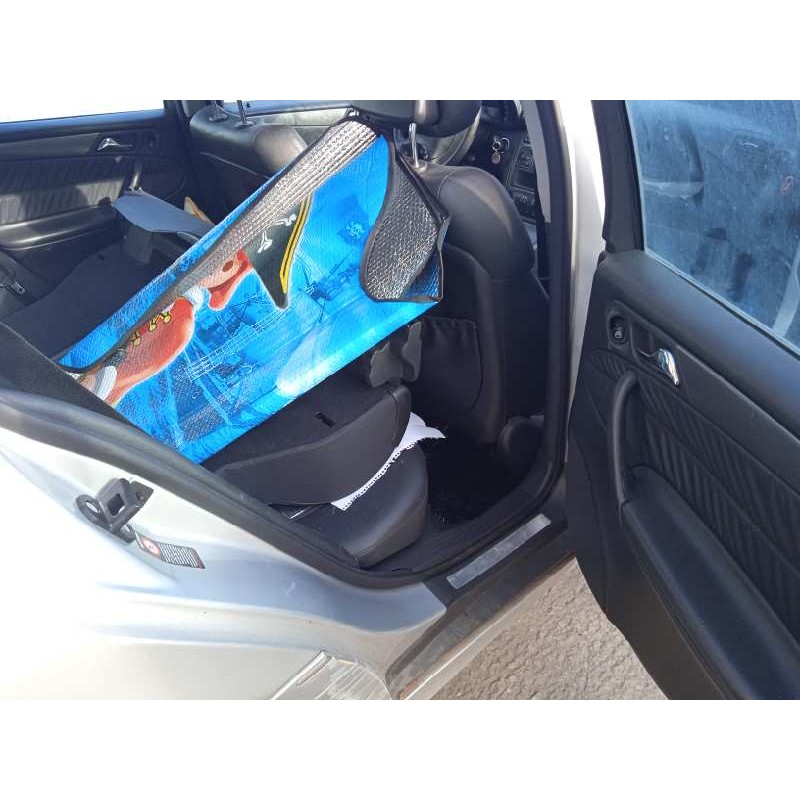 mercedes-benz clase c (w203) familiar del año 2001