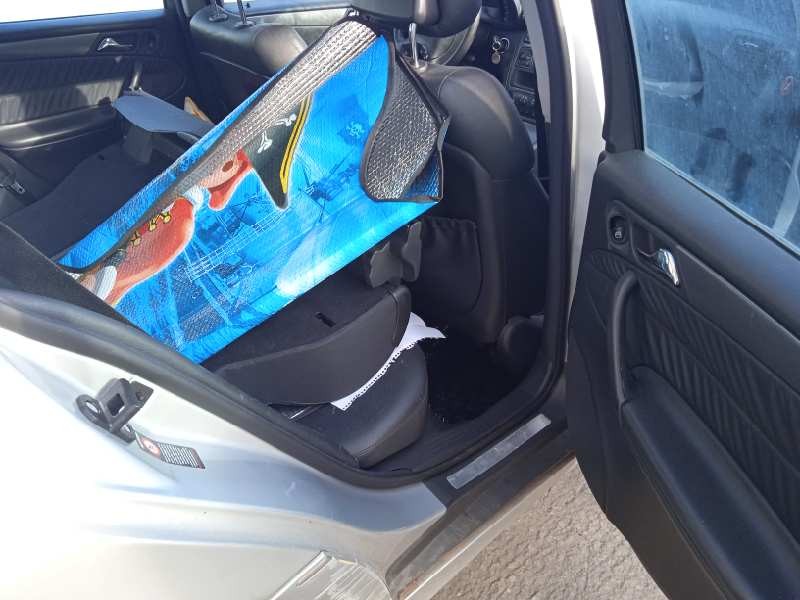 mercedes-benz clase c (w203) familiar del año 2001