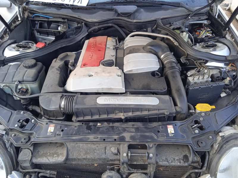 mercedes-benz clase c (w203) familiar del año 2001