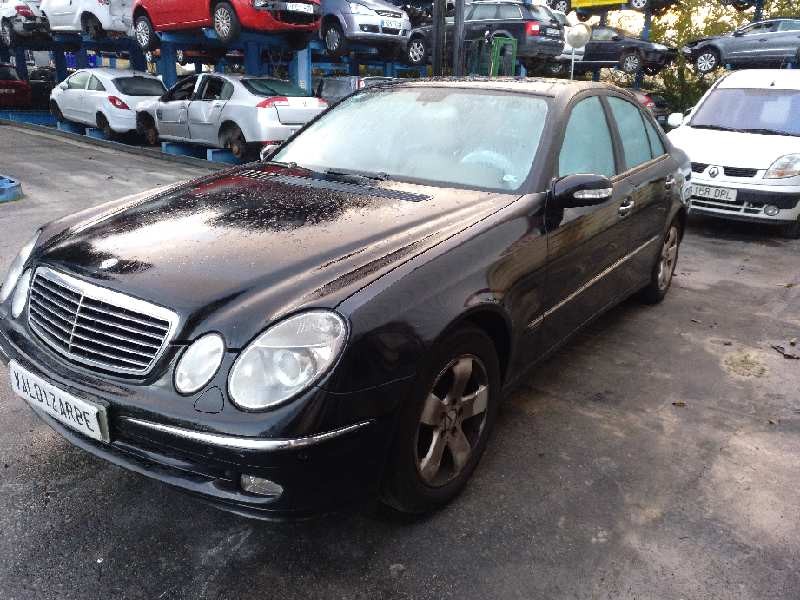 mercedes-benz clase e (w211) berlina del año 2003