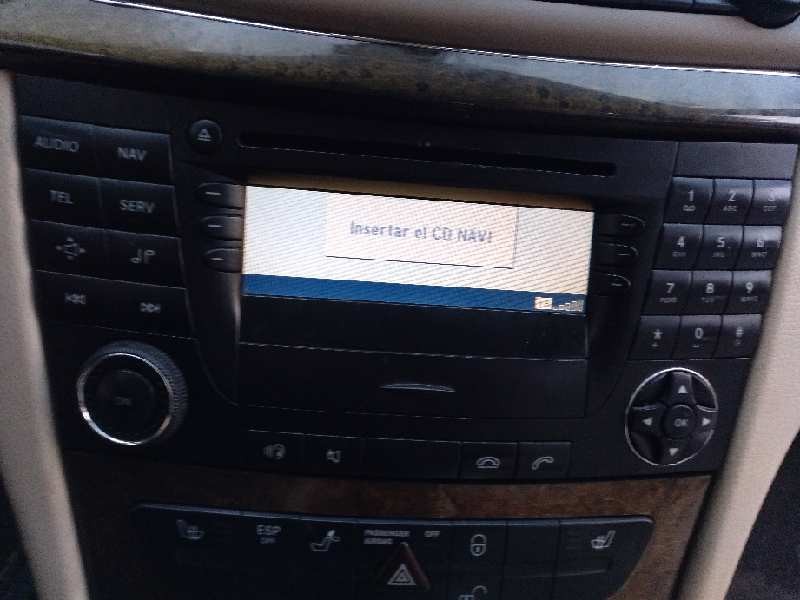 mercedes-benz clase e (w211) berlina del año 2003