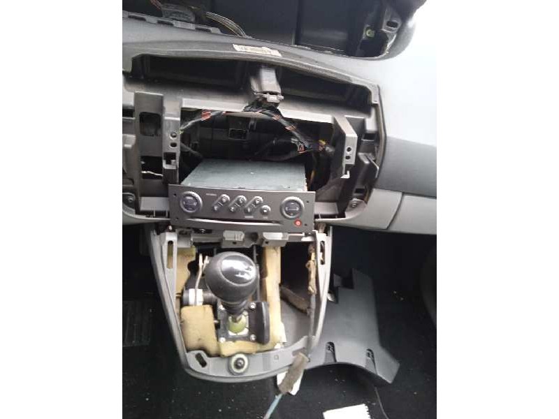 renault scenic ii del año 2004