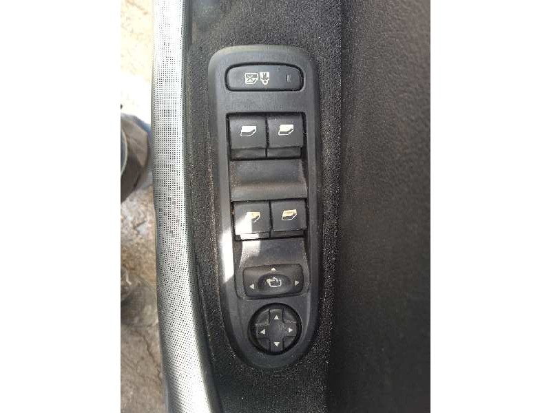 peugeot 308 del año 2008