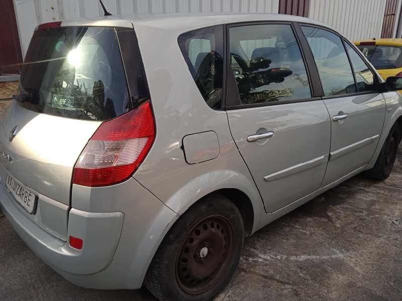 renault scenic ii del año 2004