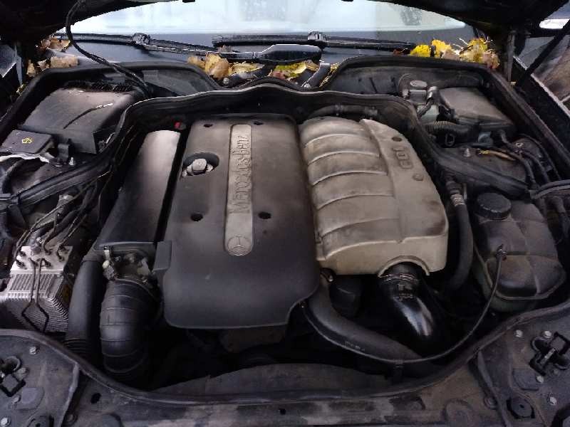 mercedes-benz clase e (w211) berlina del año 2003