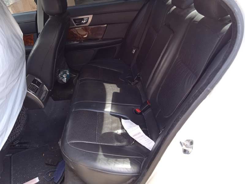 jaguar xf del año 2009