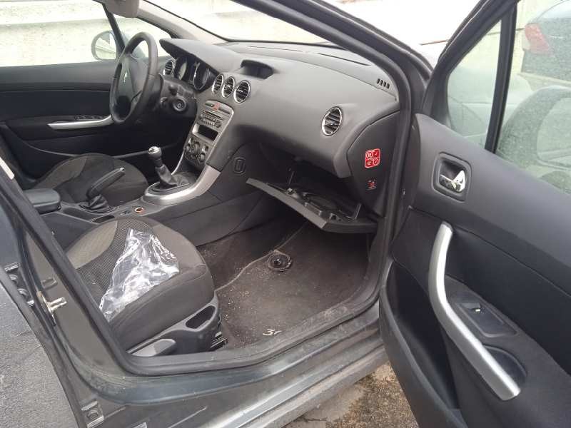 peugeot 308 del año 2008