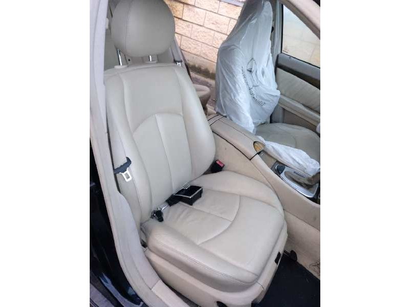 mercedes-benz clase e (w211) berlina del año 2003