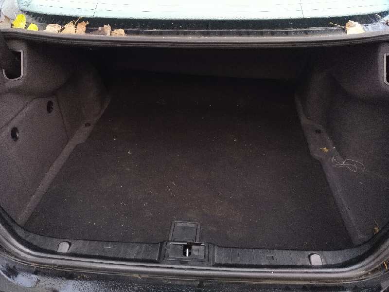 mercedes-benz clase e (w211) berlina del año 2003