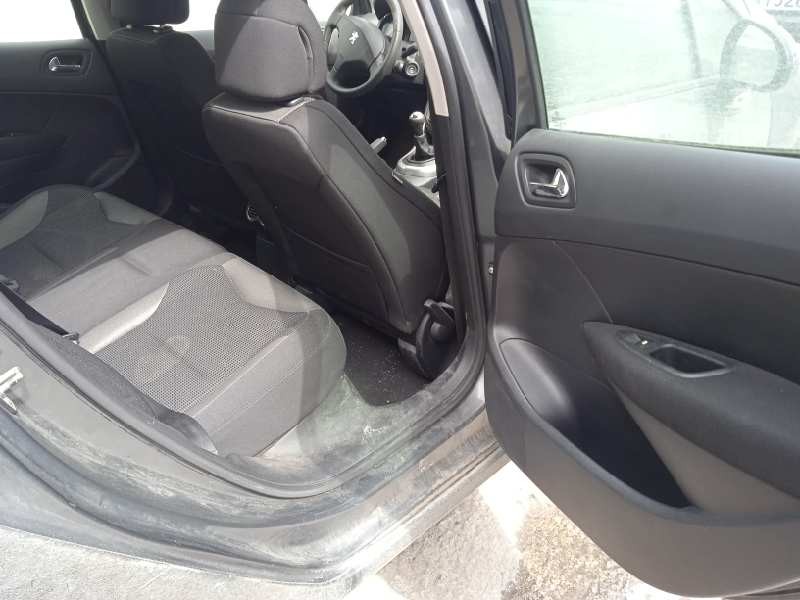 peugeot 308 del año 2008