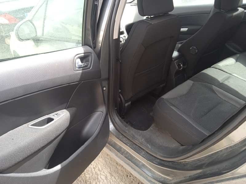 peugeot 308 del año 2008