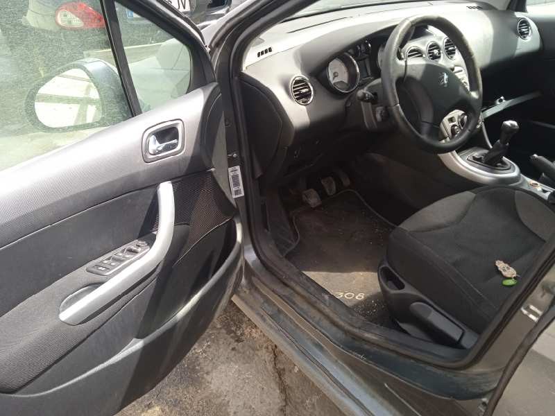 peugeot 308 del año 2008