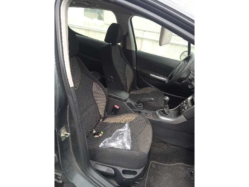 peugeot 308 del año 2008