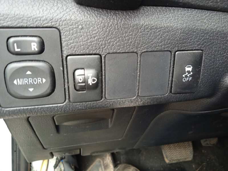 toyota auris del año 2013