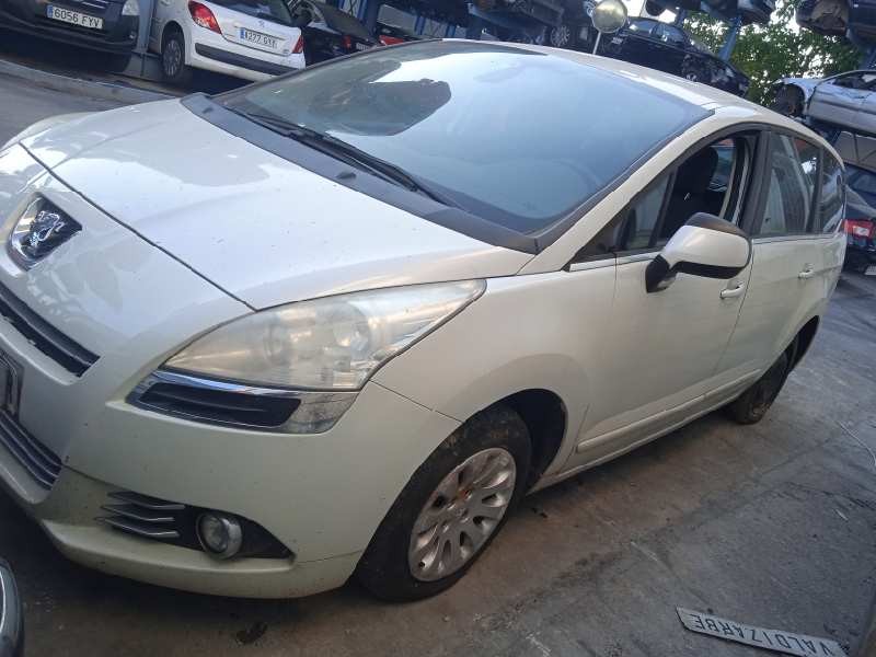 peugeot 5008 del año 2011