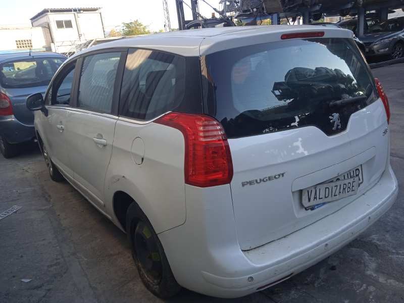 peugeot 5008 del año 2011