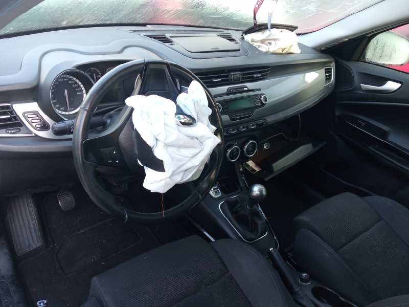 alfa romeo giulietta (191) del año 2012