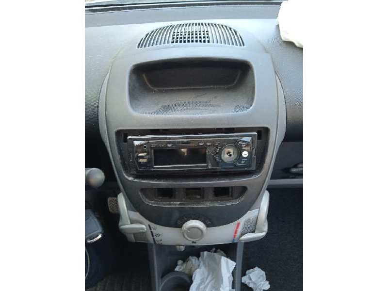 peugeot 107 del año 2008