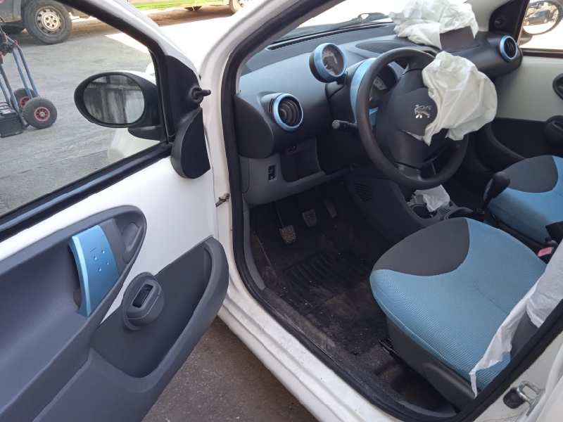 peugeot 107 del año 2008