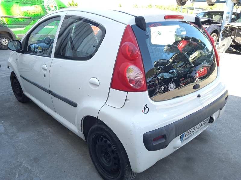 peugeot 107 del año 2008