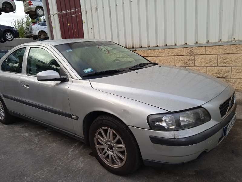 volvo s60 berlina del año 2003