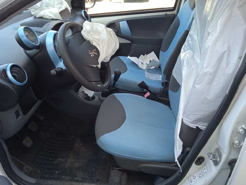 peugeot 107 del año 2008