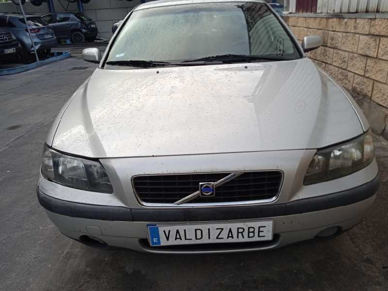 volvo s60 berlina del año 2003