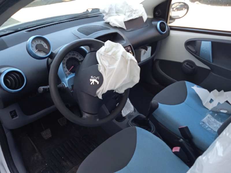 peugeot 107 del año 2008