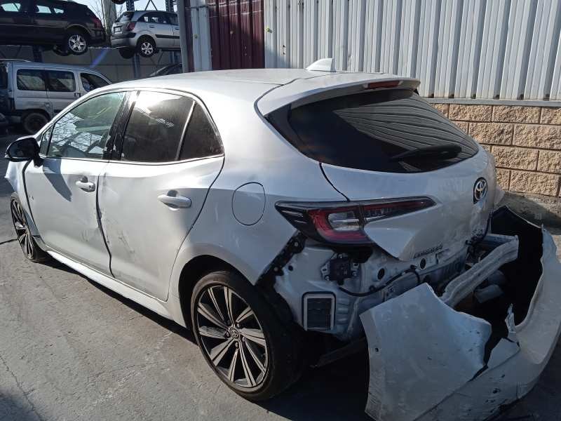 toyota corolla (e21) del año 2023