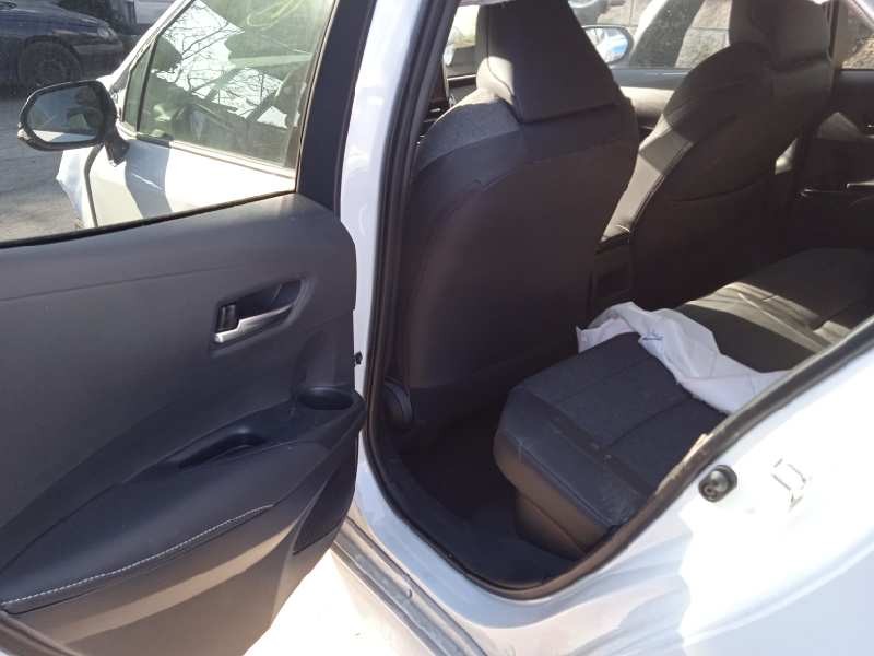 toyota corolla (e21) del año 2023