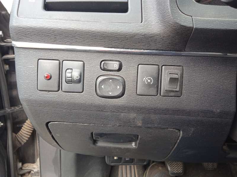 toyota avensis (t27) del año 2009