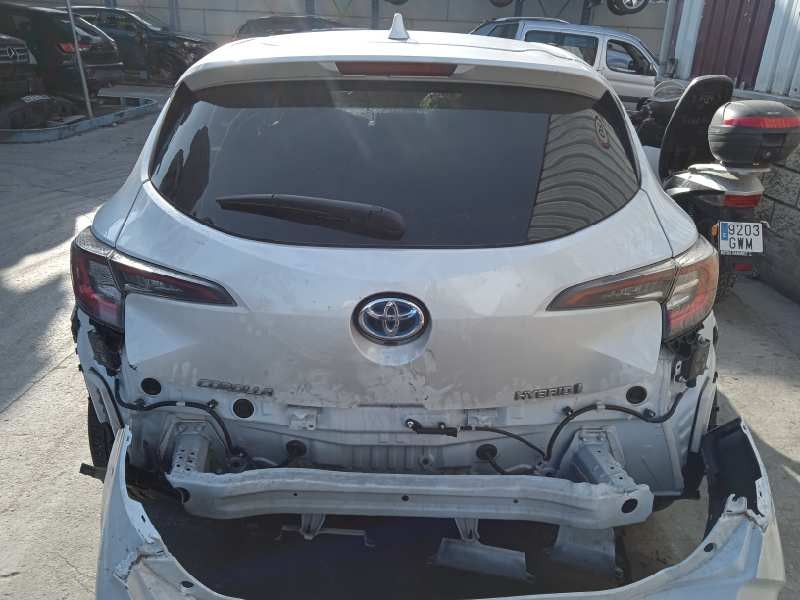 toyota corolla (e21) del año 2023