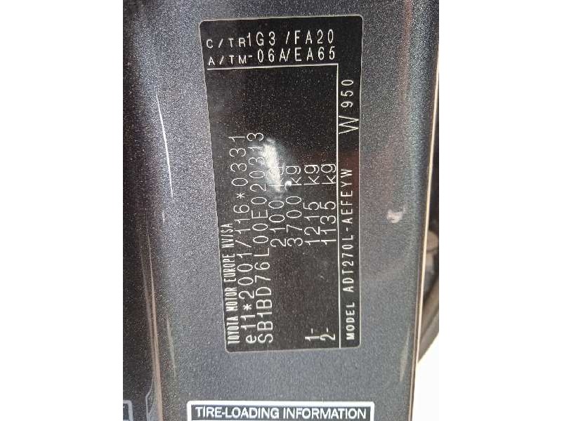 toyota avensis (t27) del año 2009