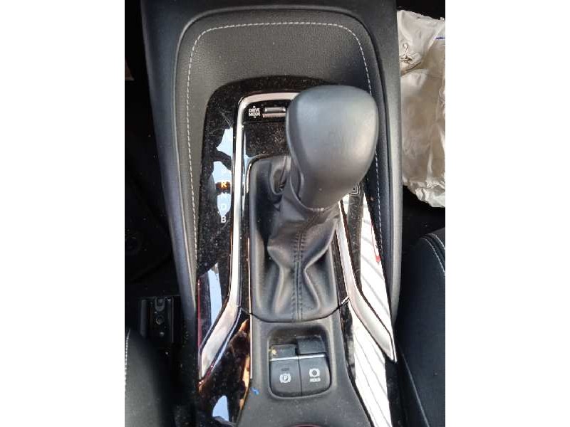 toyota corolla (e21) del año 2023