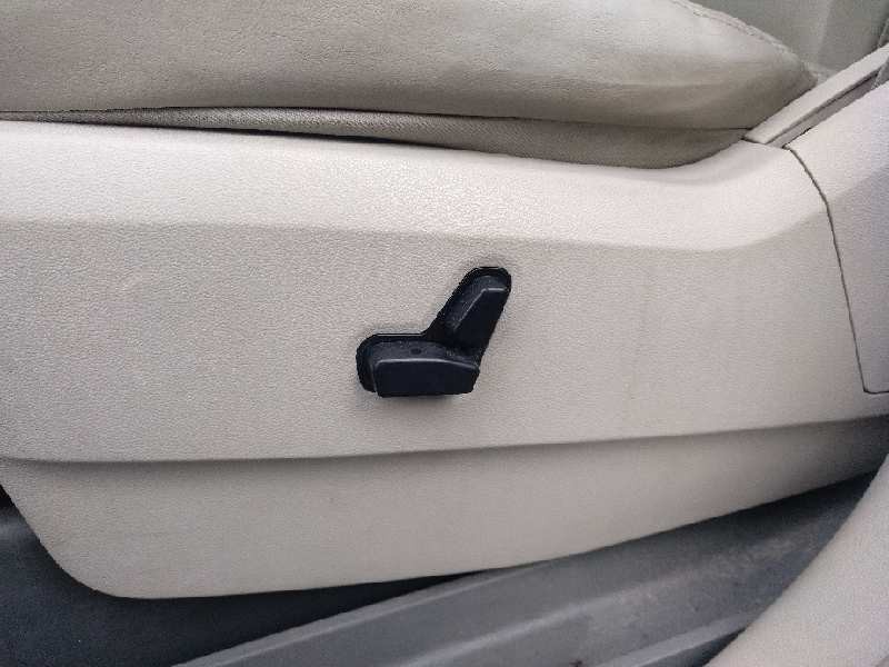 chrysler grand voyager del año 2010