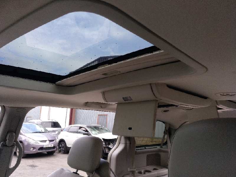 chrysler grand voyager del año 2010