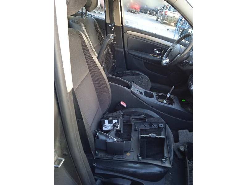 renault laguna grandtour iii del año 2008