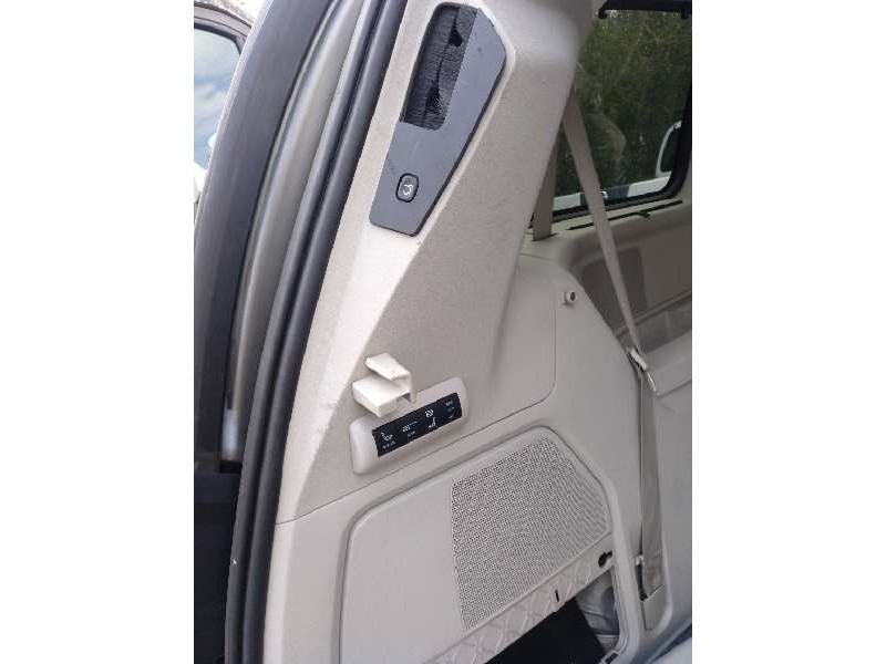 chrysler grand voyager del año 2010