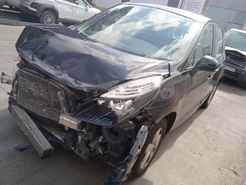 renault scenic iii del año 2011