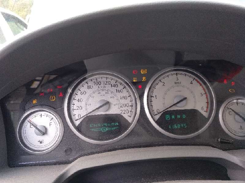 chrysler grand voyager del año 2010