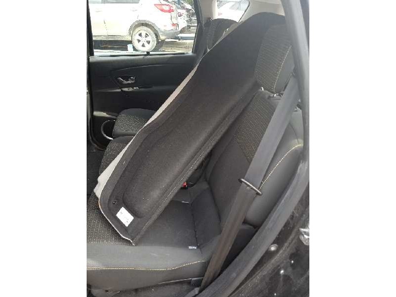 renault scenic iii del año 2011