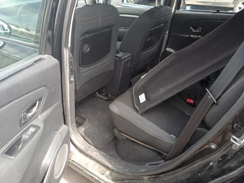 renault scenic iii del año 2011