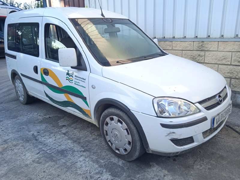 opel combo (corsa c) del año 2004