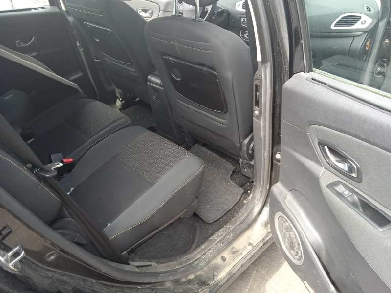 renault scenic iii del año 2011