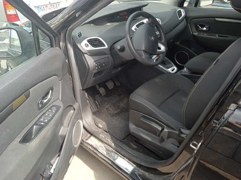 renault scenic iii del año 2011